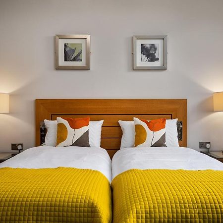Elephant And Castle Wakefield Exteriér fotografie